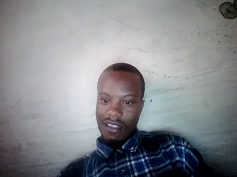 Snapshot of CedRickBakana chatting on March 3, 2026, 8:20 am CedRickBakana online show from March 3, 2026, 8:20 am