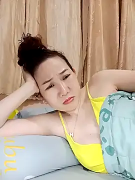 Snapshot of Ana_love2000 chatting on February 17, 2025, 4:48 pm Ana love2000 online show from February 17, 2025, 4:48 pm