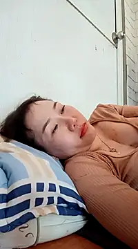 Snapshot of Ana_love2000 chatting on March 2, 2025, 8:27 am Ana love2000 online show from March 2, 2025, 8:27 am