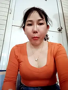 Snapshot of Ana_love2000 chatting on March 12, 2025, 9:55 am Ana love2000 online show from March 12, 2025, 9:55 am