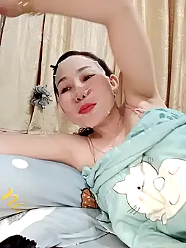 Snapshot of Ana_love2000 chatting on March 17, 2025, 1:08 pm Ana love2000 online show from March 17, 2025, 1:08 pm