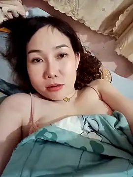 Snapshot of Ana_love2000 chatting on March 17, 2025, 4:11 pm Ana love2000 online show from March 17, 2025, 4:11 pm