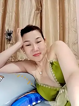 Snapshot of Ana_love2000 chatting on October 8, 2025, 2:36 pm Ana love2000 online show from October 8, 2025, 2:36 pm