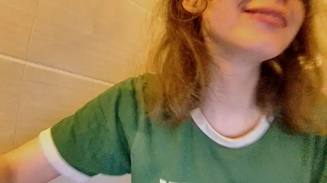 Snapshot of sun_place chatting on October 4, 2025, 1:09 pm sun place online show from October 4, 2025, 1:09 pm