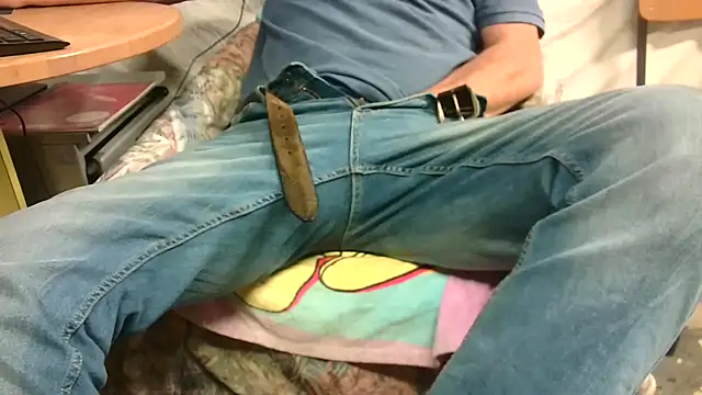 Giulio35 Pika online show from September 28, 2025, 5:02 am