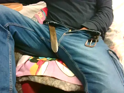 Giulio35 Pika online show from November 21, 2025, 5:50 am