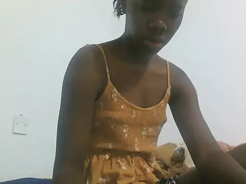Snapshot of hey_its_andreana chatting on June 12, 2026, 8:46 am hey its andreana online show from June 12, 2026, 8:46 am
