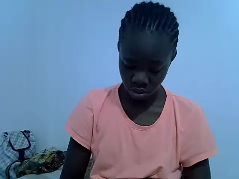 Snapshot of hey_its_andreana chatting on July 6, 2026, 8:33 am hey its andreana online show from July 6, 2026, 8:33 am