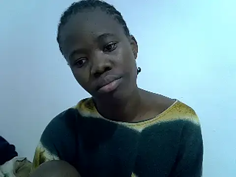 Snapshot of hey_its_andreana chatting on July 17, 2026, 8:14 pm hey its andreana online show from July 17, 2026, 8:14 pm