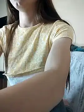 AntoniaHottie online show from October 9, 2025, 6:33 am