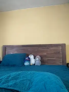 Snapshot of AntoniaHottie chatting on February 20, 2026, 9:32 am AntoniaHottie online show from February 20, 2026, 9:32 am