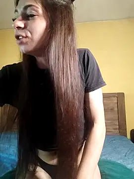 Snapshot of AntoniaHottie chatting on June 8, 2026, 7:31 am AntoniaHottie online show from June 8, 2026, 7:31 am