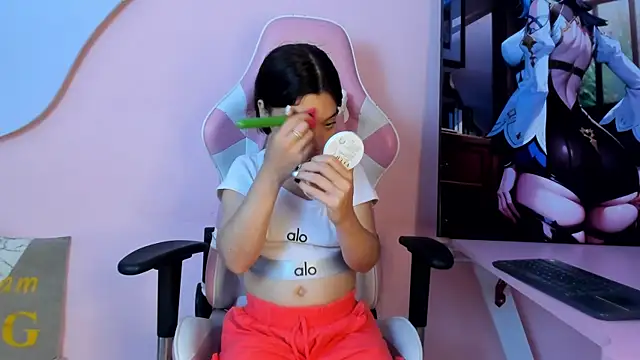 CharlotteMuller online show from February 13, 2026, 6:26 pm