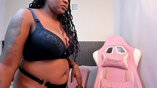 chanel brunette online show from February 22, 2026, 12:58 pm