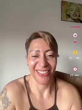 Snapshot of elmarsexydoll chatting on June 13, 2026, 9:46 pm elmarsexydoll online show from June 13, 2026, 9:46 pm