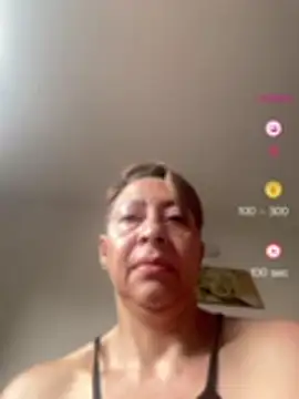 Snapshot of elmarsexydoll chatting on June 21, 2026, 11:35 am elmarsexydoll online show from June 21, 2026, 11:35 am