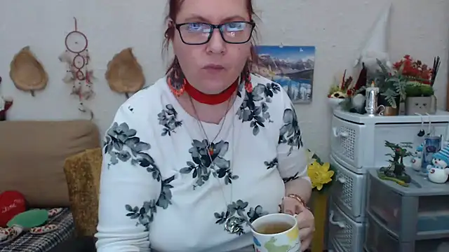 Snapshot of PlayfullMature chatting on February 24, 2025, 8:36 pm PlayfullMature online show from February 24, 2025, 8:36 pm