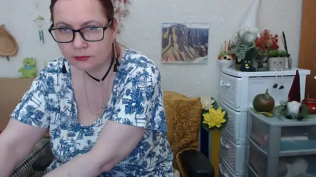 Snapshot of PlayfullMature chatting on March 2, 2025, 1:47 am PlayfullMature online show from March 2, 2025, 1:47 am