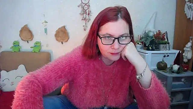 Snapshot of PlayfullMature chatting on March 9, 2025, 5:06 pm PlayfullMature online show from March 9, 2025, 5:06 pm