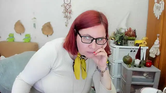 Snapshot of PlayfullMature chatting on March 16, 2025, 10:55 am PlayfullMature online show from March 16, 2025, 10:55 am