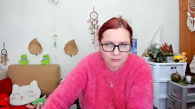 Snapshot of PlayfullMature chatting on March 21, 2025, 9:56 am PlayfullMature online show from March 21, 2025, 9:56 am