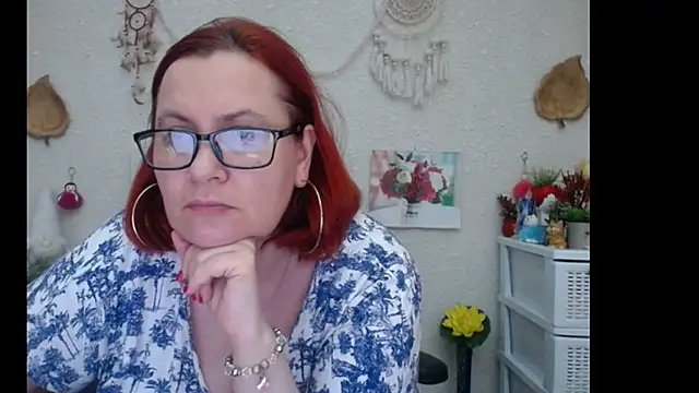 Snapshot of PlayfullMature chatting on September 13, 2025, 5:02 pm PlayfullMature online show from September 13, 2025, 5:02 pm