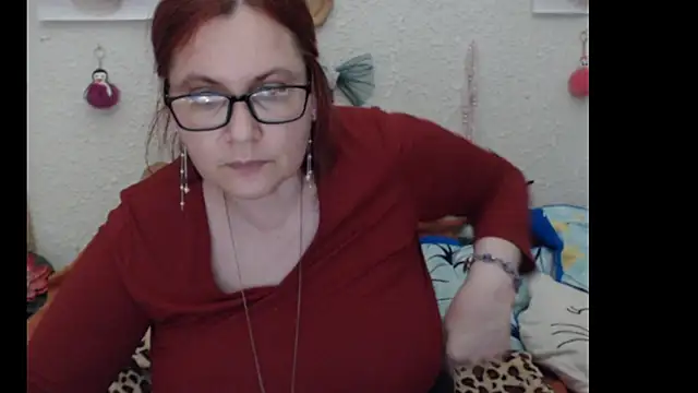 Snapshot of PlayfullMature chatting on October 24, 2025, 9:55 pm PlayfullMature online show from October 24, 2025, 9:55 pm