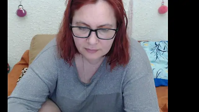 Snapshot of PlayfullMature chatting on November 2, 2025, 4:42 pm PlayfullMature online show from November 2, 2025, 4:42 pm