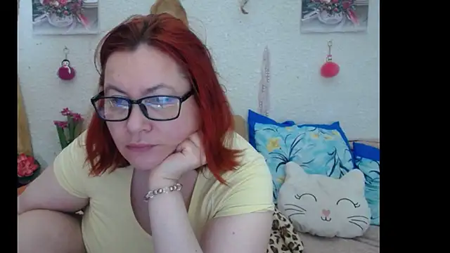 Snapshot of PlayfullMature chatting on November 14, 2025, 11:20 am PlayfullMature online show from November 14, 2025, 11:20 am