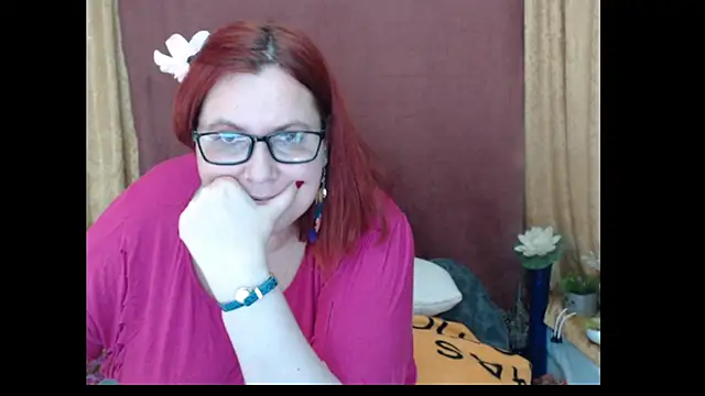 Snapshot of PlayfullMature chatting on March 9, 2026, 2:26 am PlayfullMature online show from March 9, 2026, 2:26 am