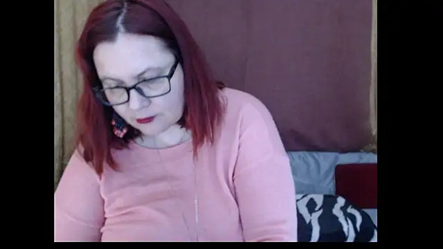 Snapshot of PlayfullMature chatting on March 28, 2026, 10:20 pm PlayfullMature online show from March 28, 2026, 10:20 pm