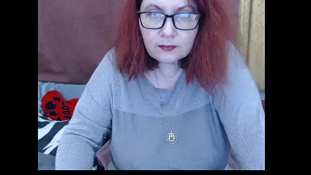 Snapshot of PlayfullMature chatting on April 15, 2026, 7:43 pm PlayfullMature online show from April 15, 2026, 7:43 pm