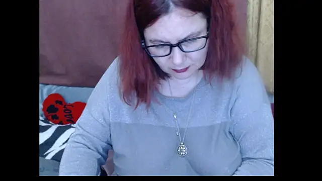 Snapshot of PlayfullMature chatting on April 15, 2026, 7:58 pm PlayfullMature online show from April 15, 2026, 7:58 pm