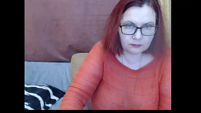 Snapshot of PlayfullMature chatting on May 3, 2026, 4:07 am PlayfullMature online show from May 3, 2026, 4:07 am
