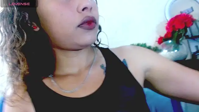 Snapshot of Eva_Hoot chatting on April 24, 2026, 2:19 pm Eva Hoot online show from April 24, 2026, 2:19 pm