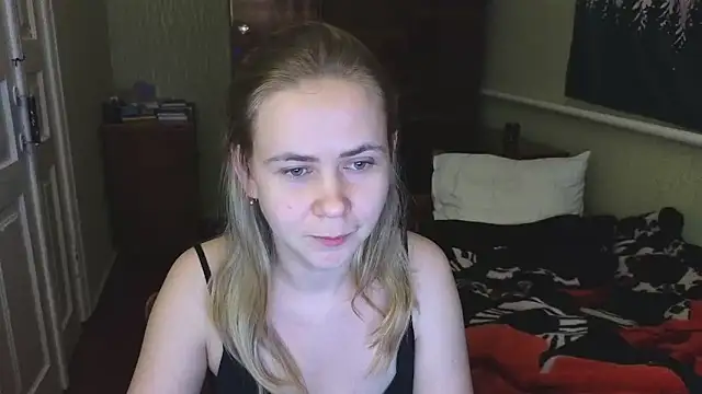 Riley Roo online show from December 11, 2024, 8:50 pm