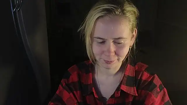 Riley Roo online show from March 1, 2026, 6:10 pm