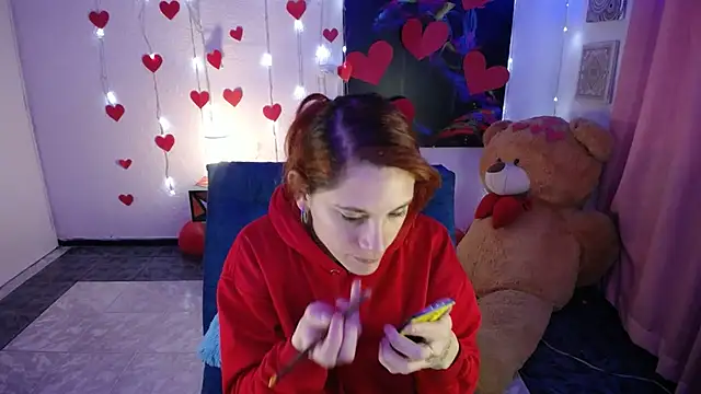 IsaBaileys  online show from February 18, 2025, 7:09 pm