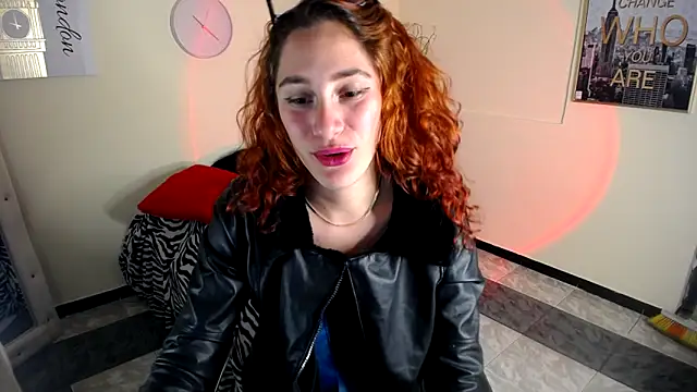 IsaBaileys  online show from March 21, 2025, 1:13 am