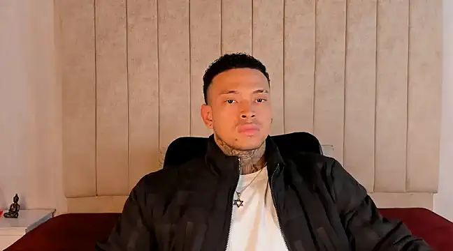 Snapshot of Stiven_collins chatting on December 22, 2024, 3:22 am Stiven collins online show from December 22, 2024, 3:22 am