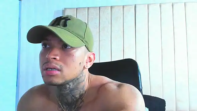 Snapshot of Stiven_collins chatting on December 23, 2024, 3:40 am Stiven collins online show from December 23, 2024, 3:40 am