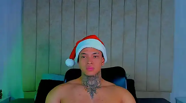 Snapshot of Stiven_collins chatting on December 30, 2024, 4:42 am Stiven collins online show from December 30, 2024, 4:42 am