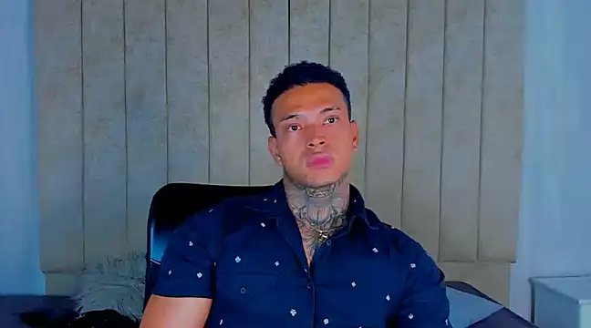 Snapshot of Stiven_collins chatting on December 31, 2024, 4:35 pm Stiven collins online show from December 31, 2024, 4:35 pm