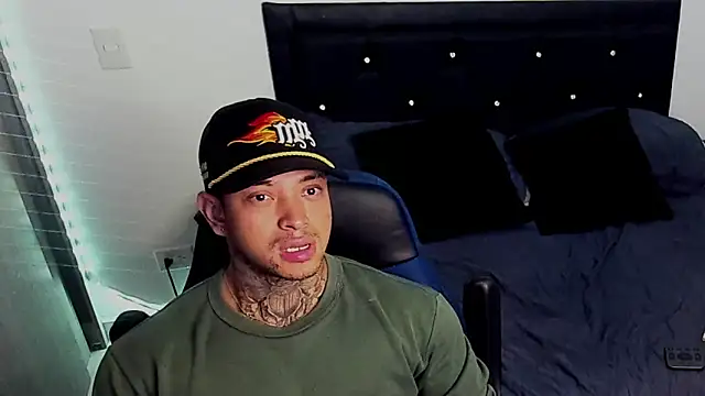 Snapshot of Stiven_collins chatting on February 27, 2025, 6:29 am Stiven collins online show from February 27, 2025, 6:29 am