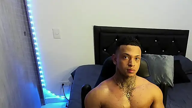 Snapshot of Stiven_collins chatting on March 3, 2025, 8:38 am Stiven collins online show from March 3, 2025, 8:38 am