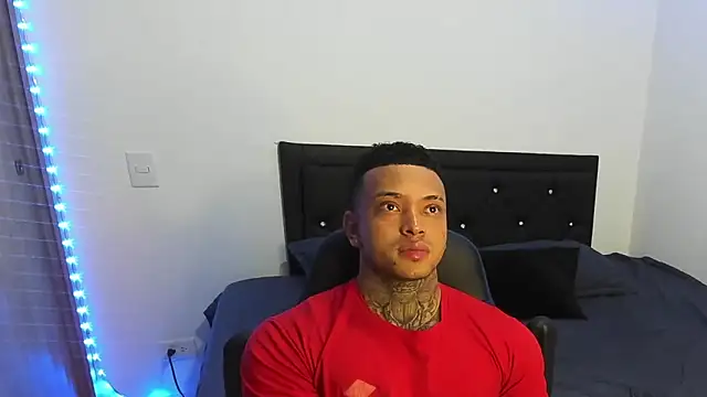 Snapshot of Stiven_collins chatting on March 5, 2025, 6:33 am Stiven collins online show from March 5, 2025, 6:33 am