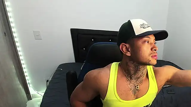 Snapshot of Stiven_collins chatting on March 11, 2025, 6:43 am Stiven collins online show from March 11, 2025, 6:43 am