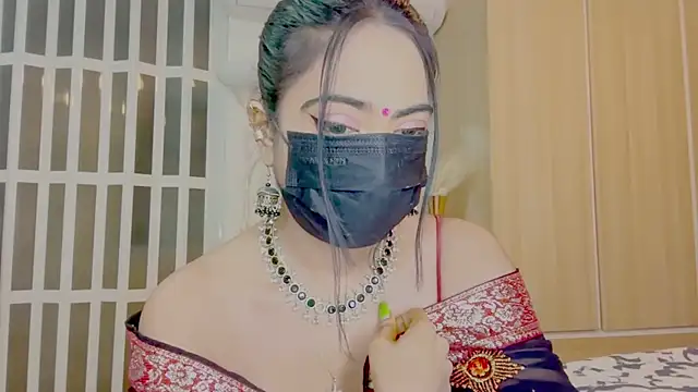 Monalisadon018 online show from April 16, 2026, 9:50 pm