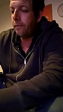 Knuffelstaaf123 online show from April 19, 2026, 8:22 pm