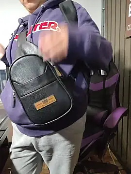 Cute Penelope online show from December 17, 2025, 11:05 am